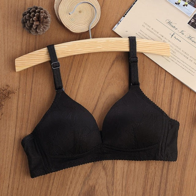 Ultra Thin Breathable Design Women Push Up Seamless Bra